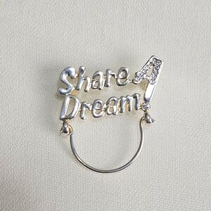 "Share A Dream" Silver Pin Charm Holder. Discounted Shipping
